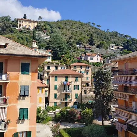 Gemma Ligure, *