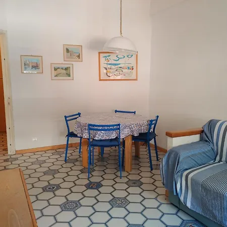 Gemma Ligure, * Levanto